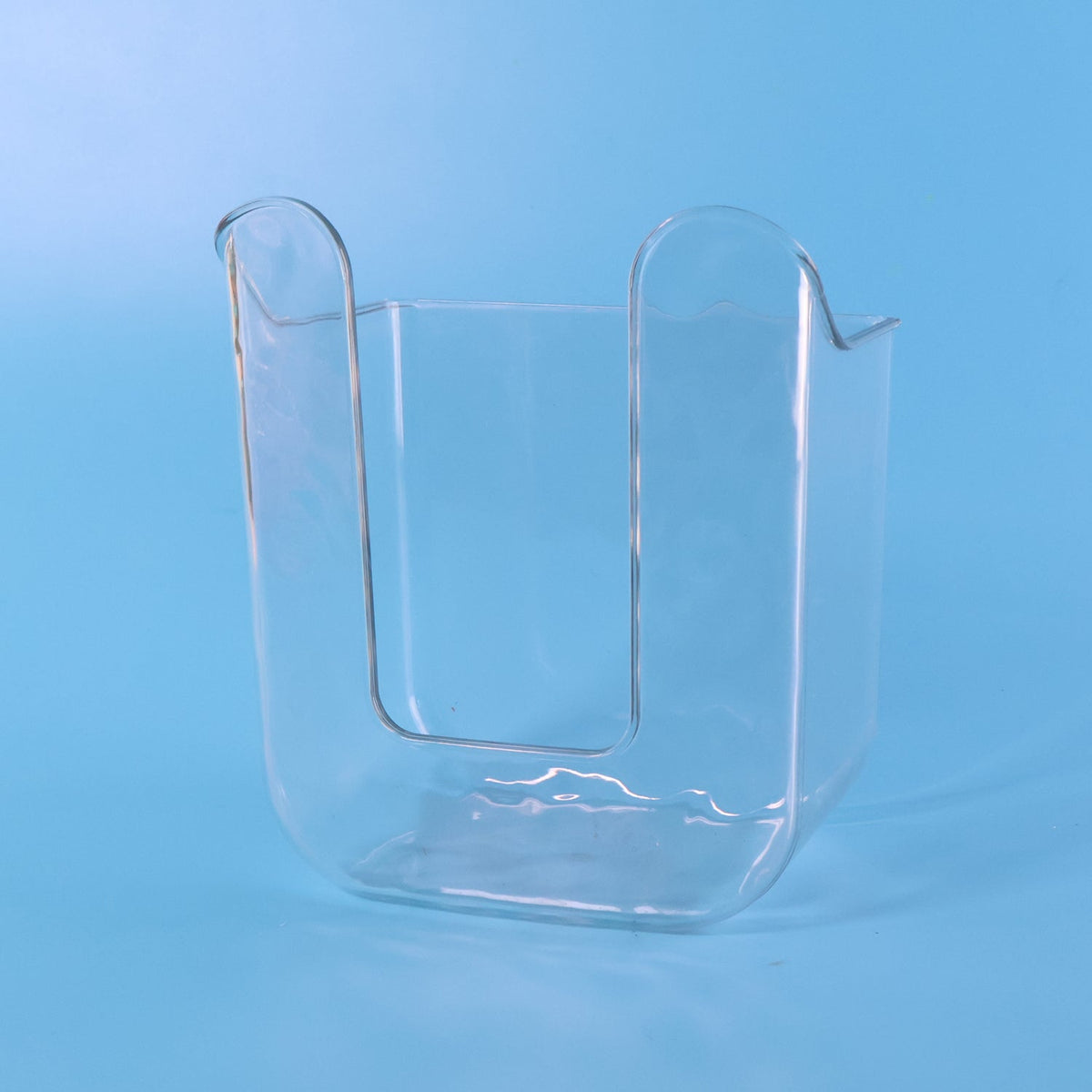 Neutral image showing the tissue dispenser holder design and structure