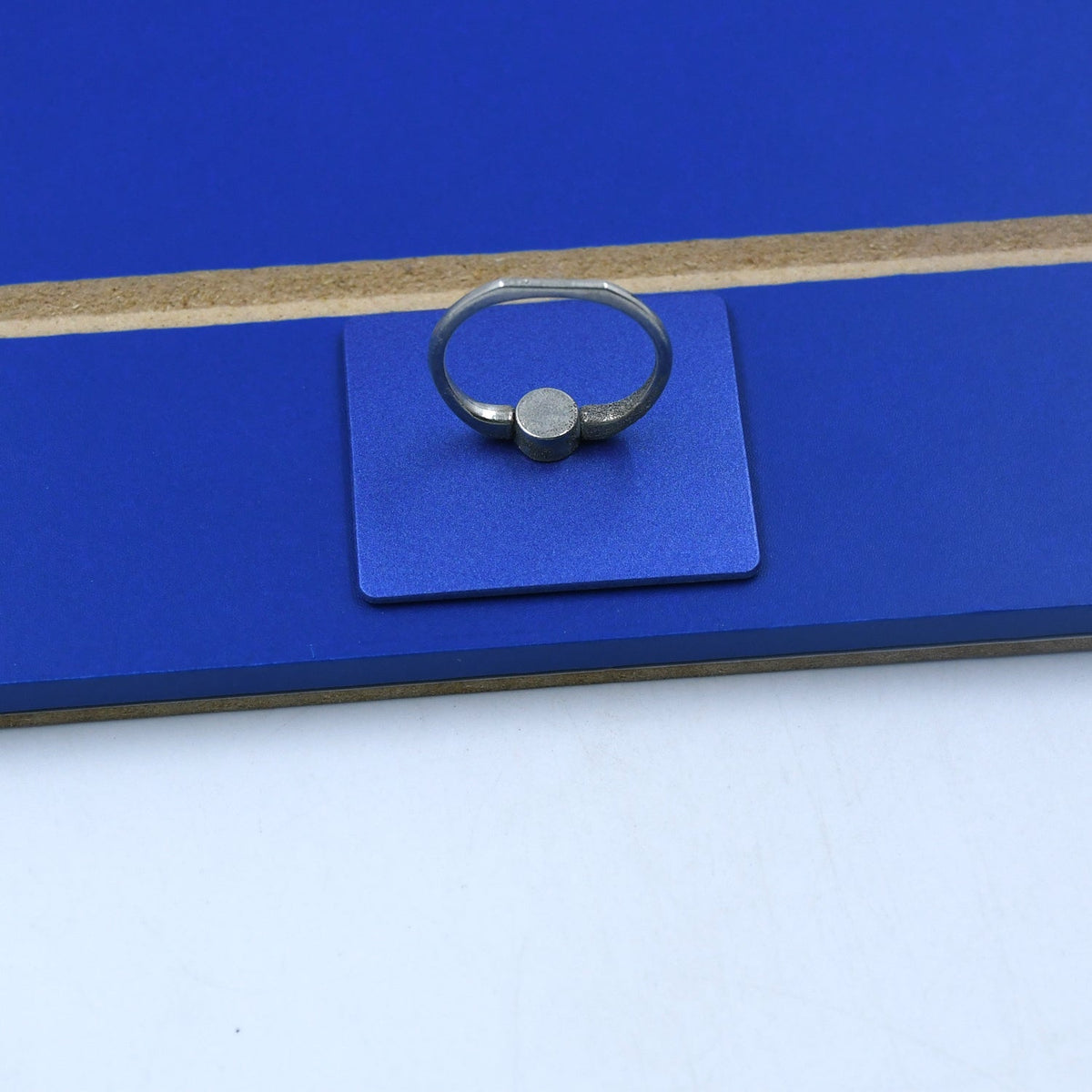 High-definition phone screen magnifier displaying a vibrant, enlarged image.