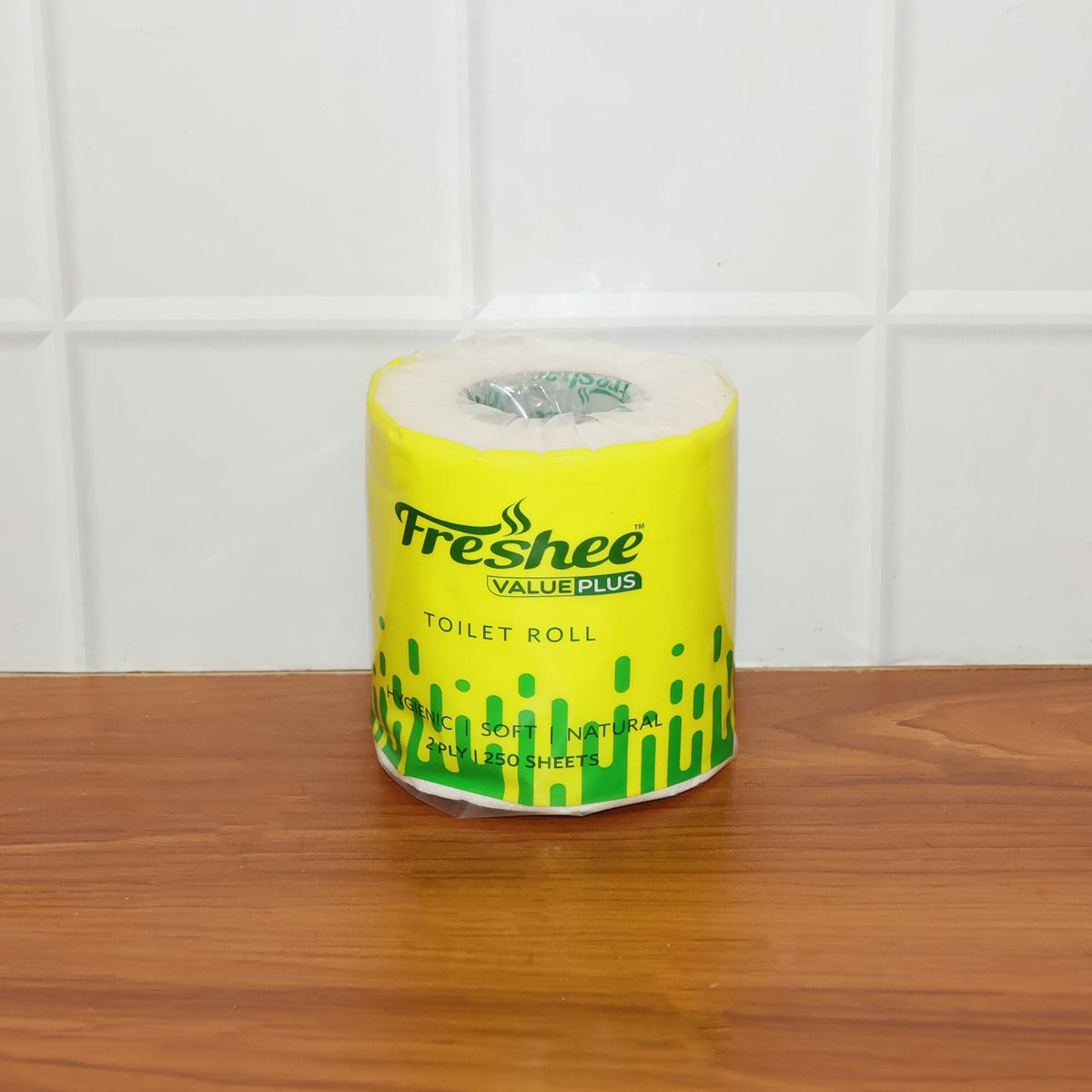 Freshee toilet roll packaging highlighting product features