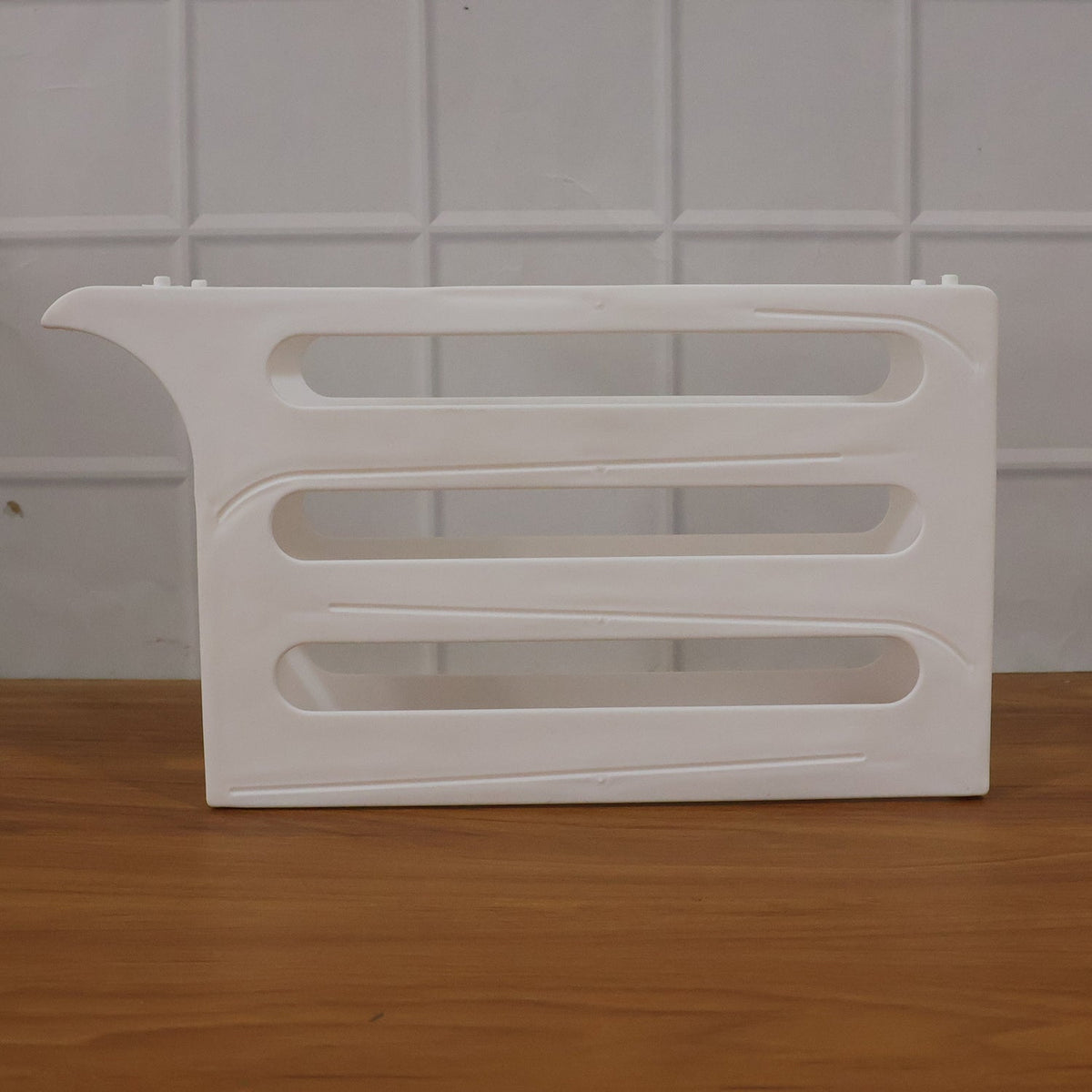 Multi-slot egg holder container for fridge organization