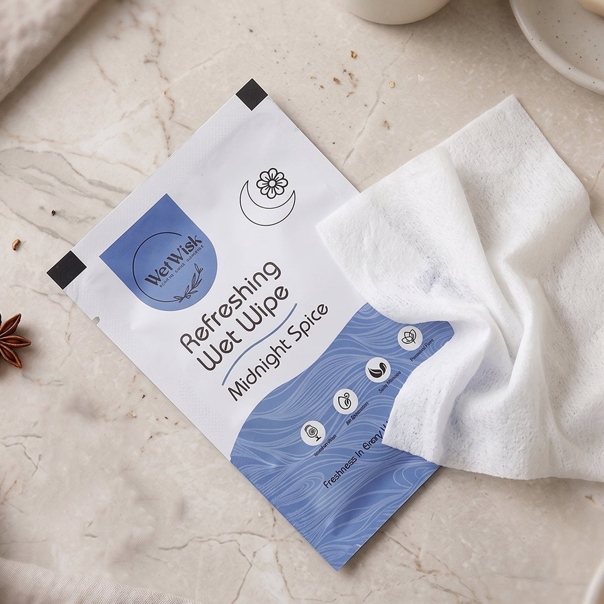 Back details of Midnight spice wipes pack